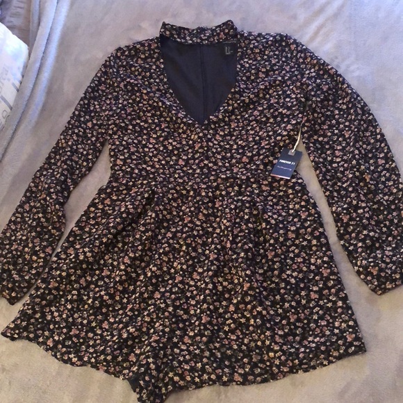 NWT Floral Romper - Picture 1 of 1